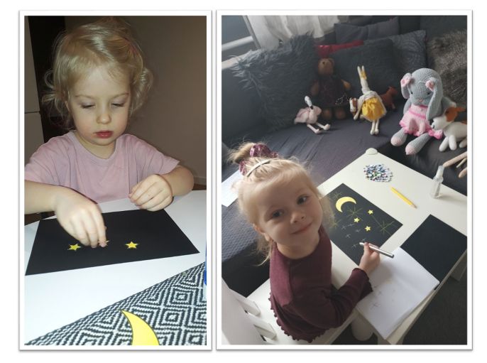 Kolaż dwóch zdjęć dziewczynek - na zdjęciu po lewej dziewczynka przykleja żółtą gwiazdkę na czarny arkusz papieru, na zdjęciu po prawej dziewczynka siedząca przy stoliku patrzy w stronę obiektywu.